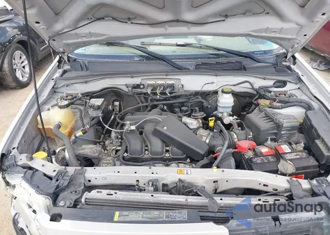 2008 Ford Escape Limited from USA, damaged, VIN 1FMCU041X8KD14979